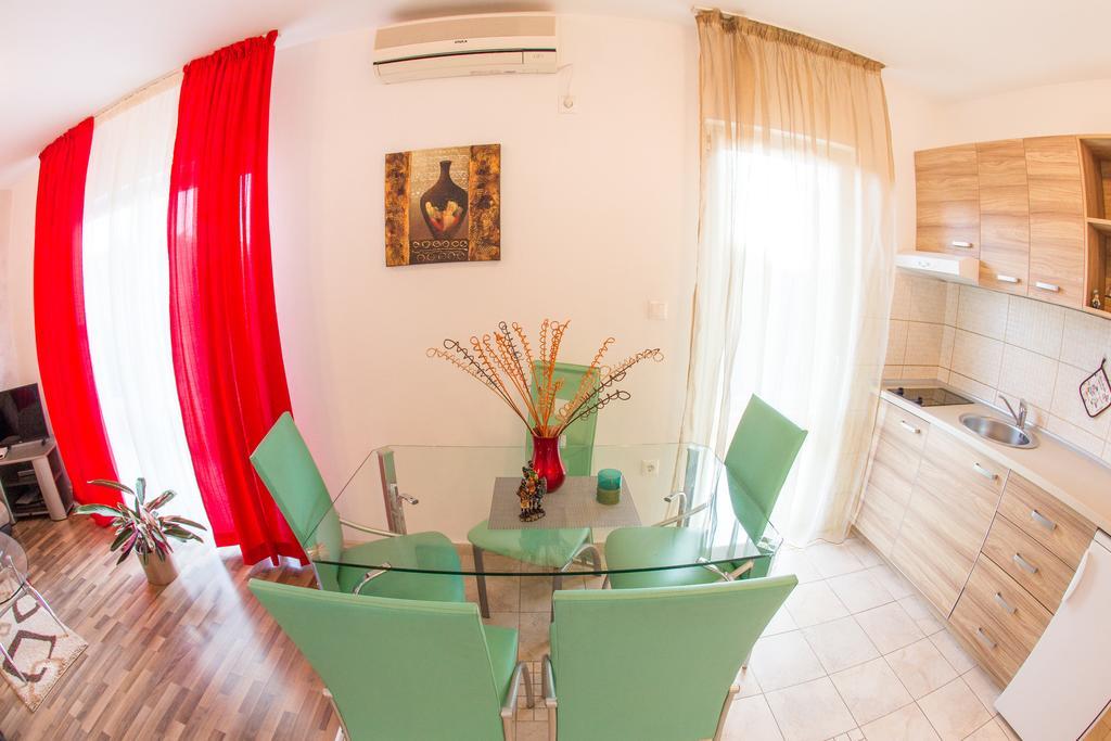 Villa Nadezda Petrovac Luaran gambar