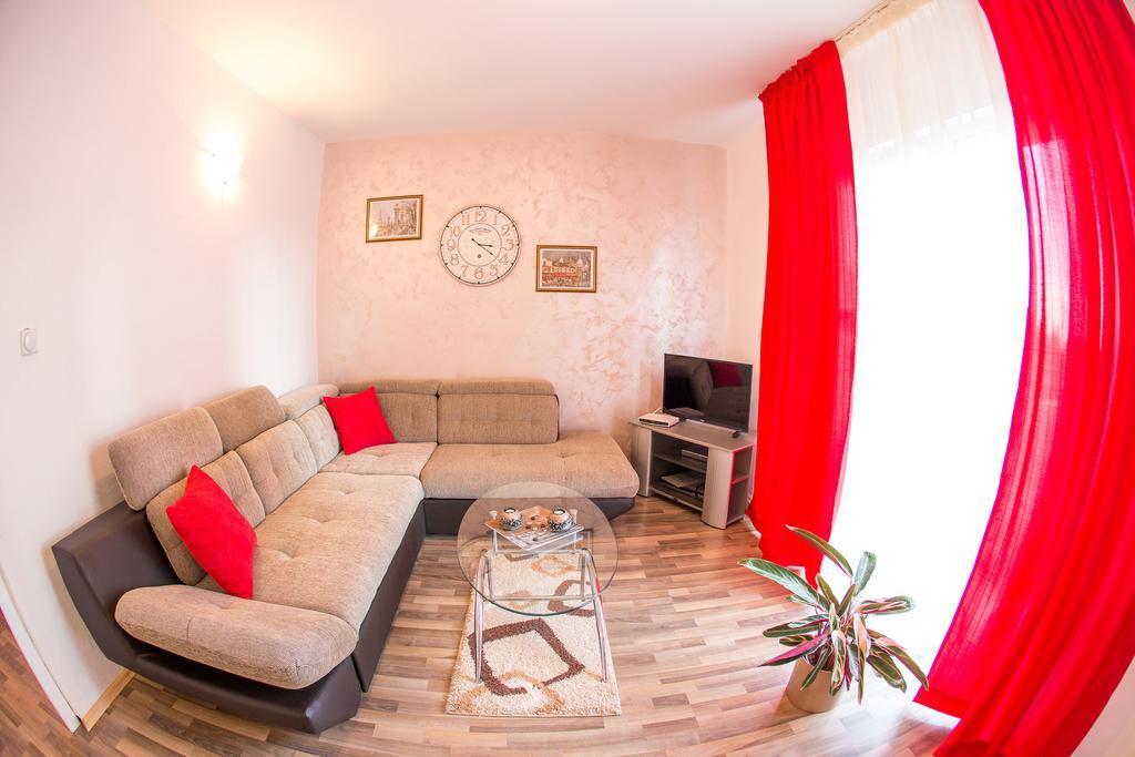 Villa Nadezda Petrovac Luaran gambar
