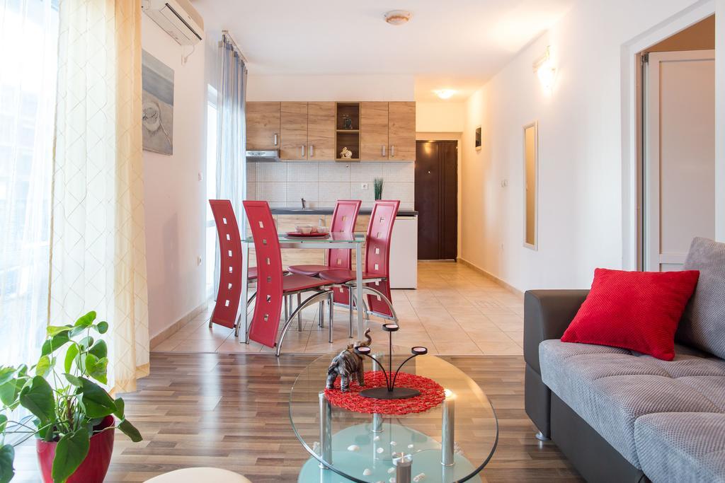 Villa Nadezda Petrovac Luaran gambar